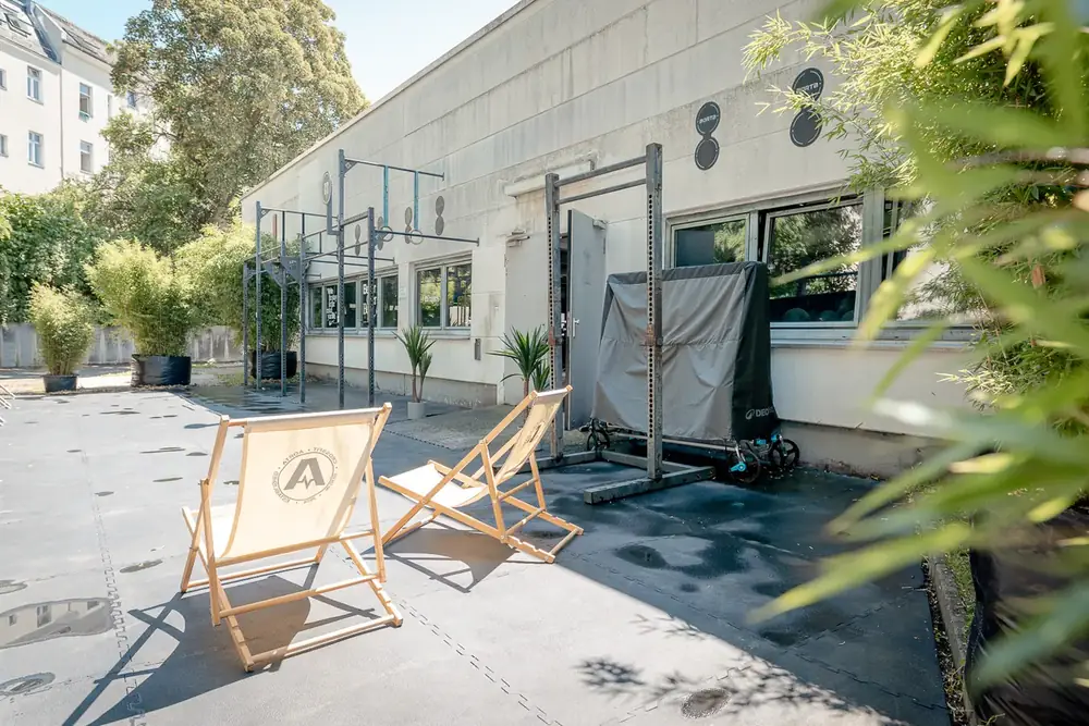 Outdoor Gym der CrossFit Box Aorta in der Alboinstraße 11, Berlin