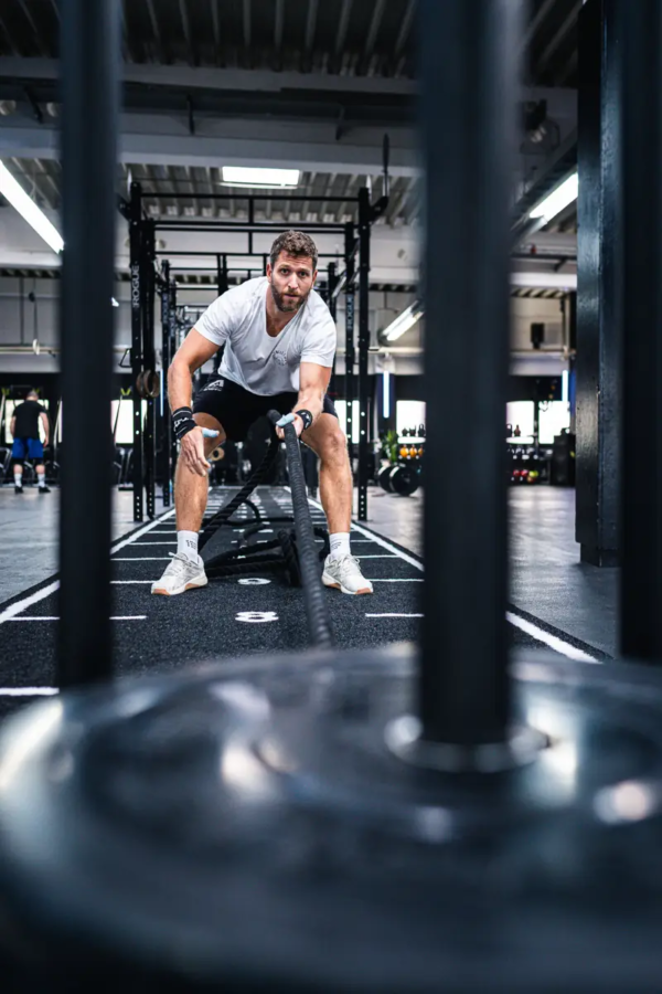 Sled Push und Sled Pull im Hyrox Training bei Aorta in Berlin-Tempelhof