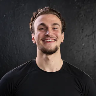 Alex, Coach CrossFit, Hyrox und Weightlifting bei Hyrox & CrossFit Gym Aorta in Berlin