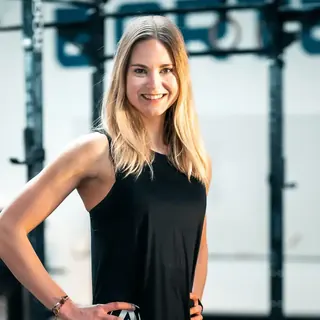 Amelie, Yoga Coach bei Hyrox & CrossFit Gym Aorta in Berlin